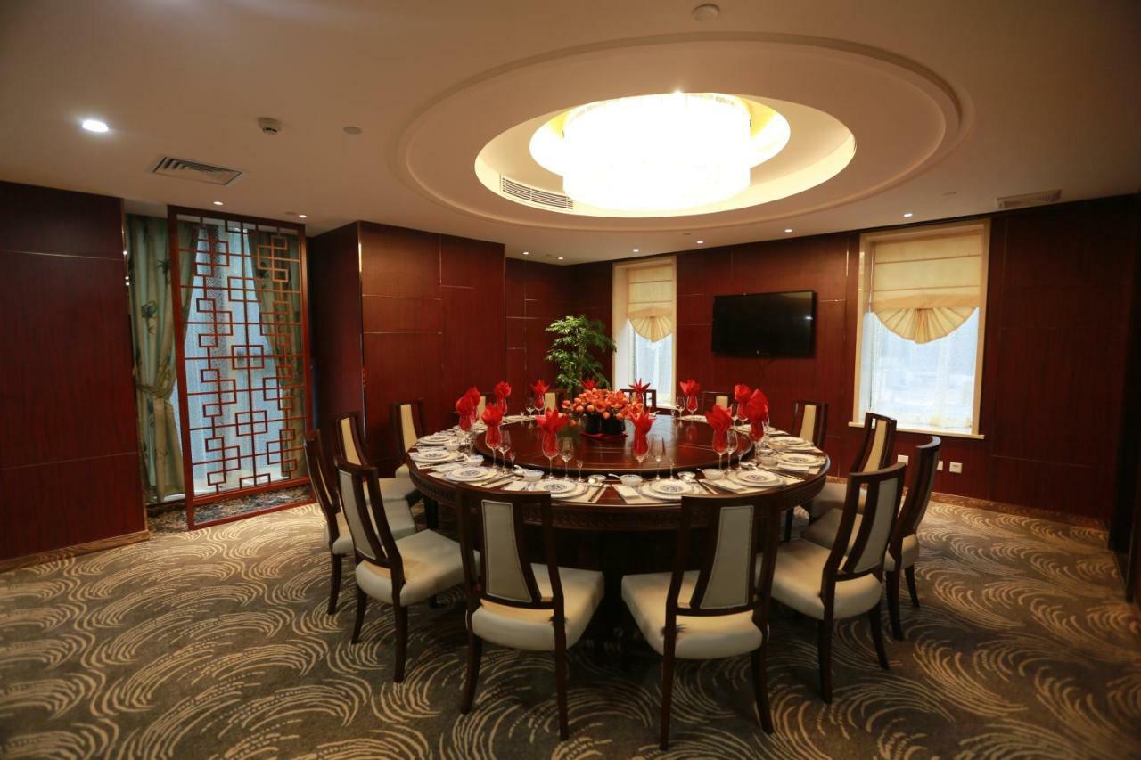 Готель Guangzhou Seaman Club Екстер'єр фото