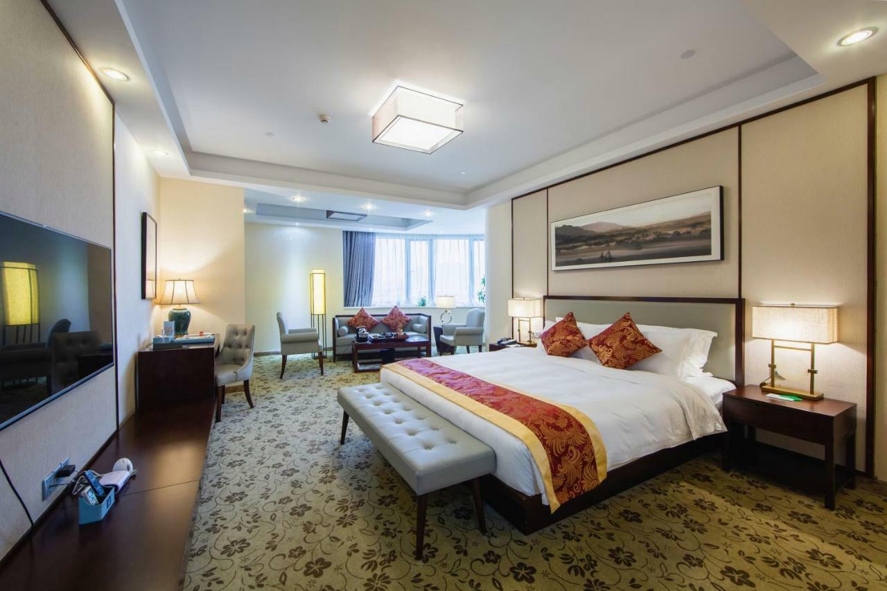 Готель Guangzhou Seaman Club Екстер'єр фото