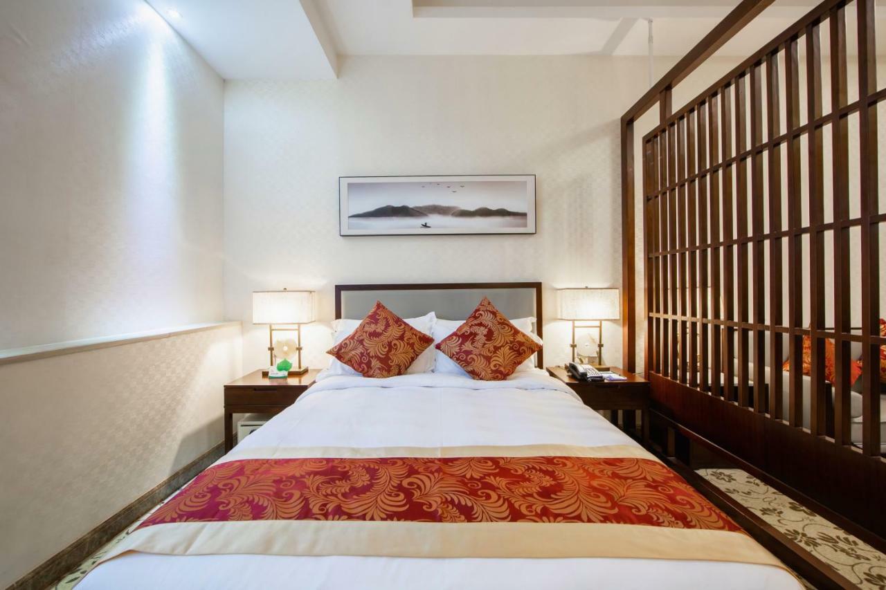 Готель Guangzhou Seaman Club Екстер'єр фото