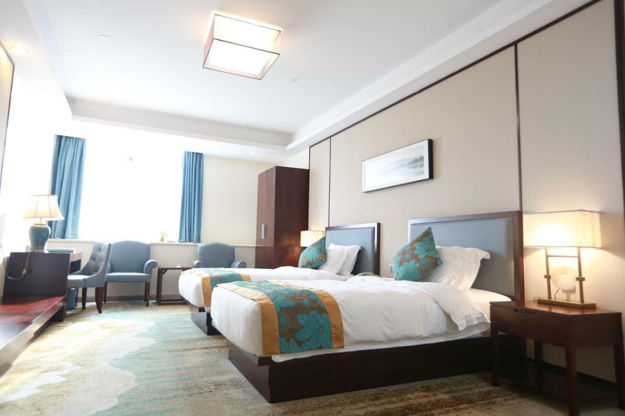 Готель Guangzhou Seaman Club Екстер'єр фото